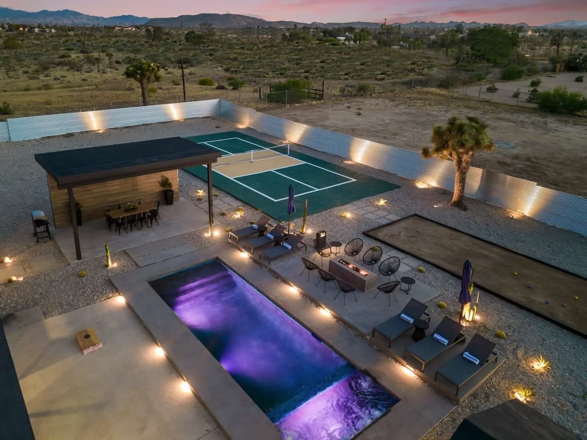 STARGAZING LUXURY RETREAT (PickleBall/Pool/Spa) — photo 2