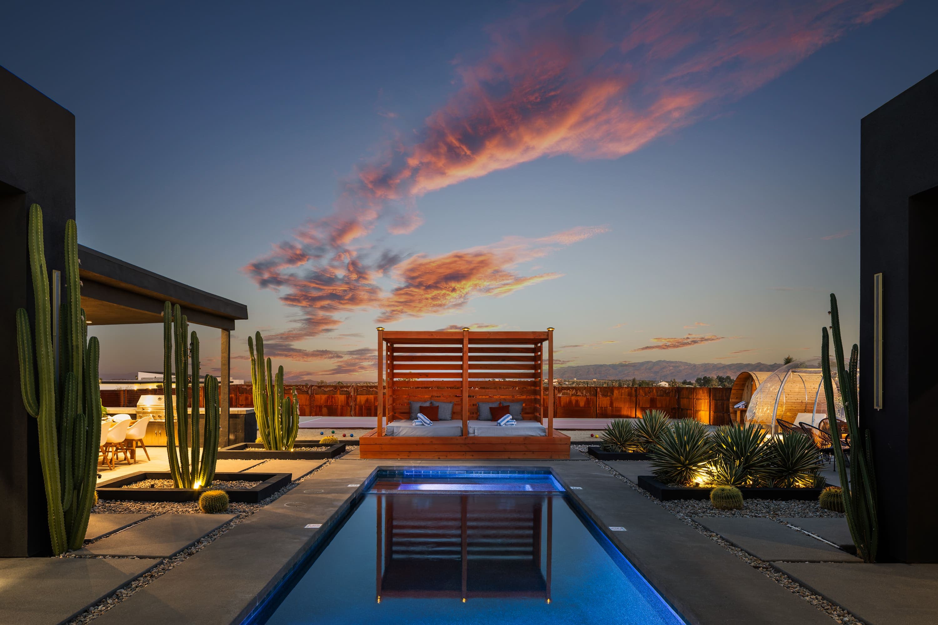Twilight Villas | 2 Pools & Spas · Sauna · Mini Golf — photo 2