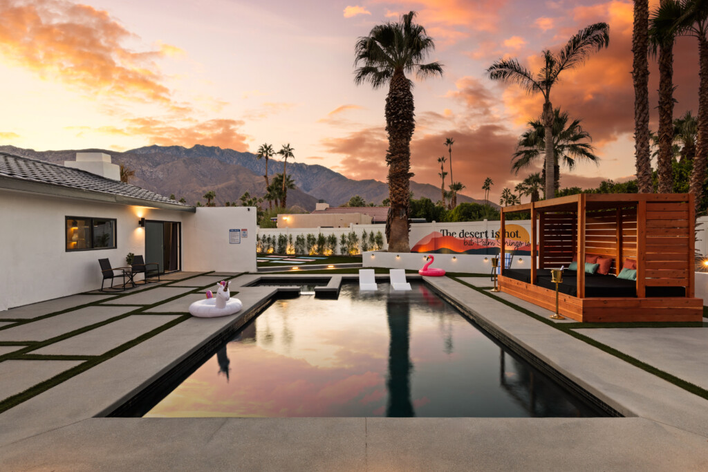 Hideaway 1170 E El Conquistador Rd Palm Springs CA