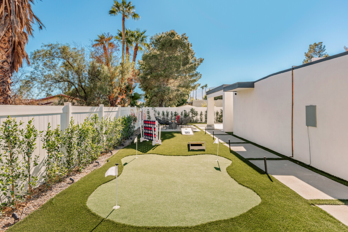 Hideaway 1170 E El Conquistador Rd Palm Springs CA