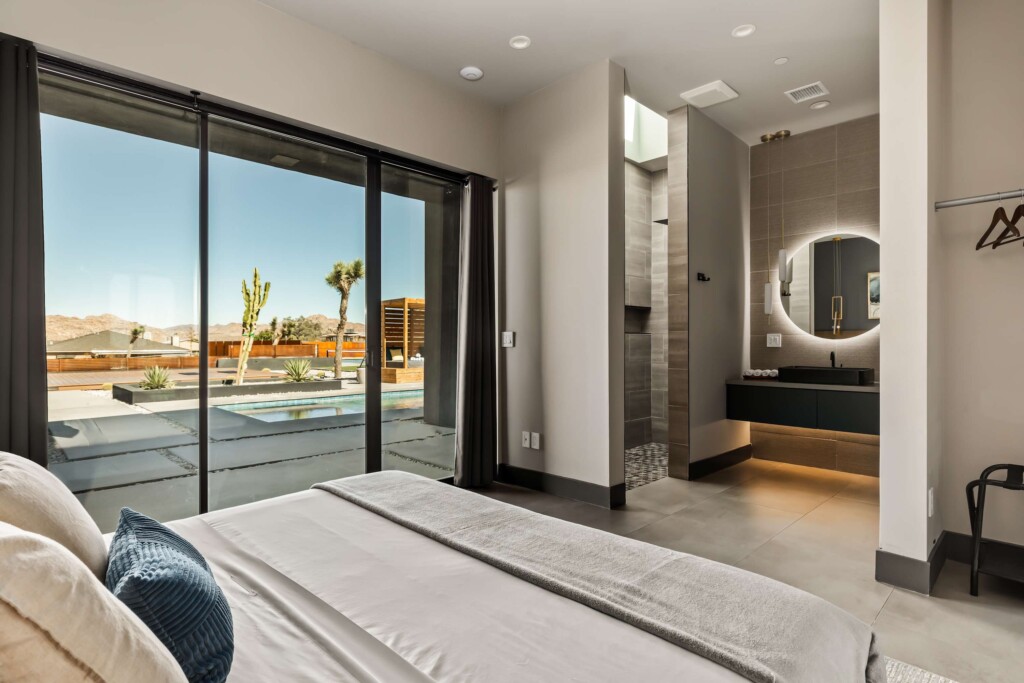 jroovisbnmhwunh5axjm