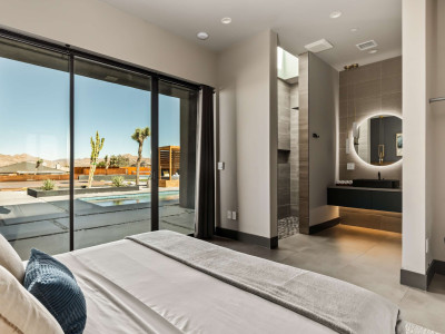 jroovisbnmhwunh5axjm